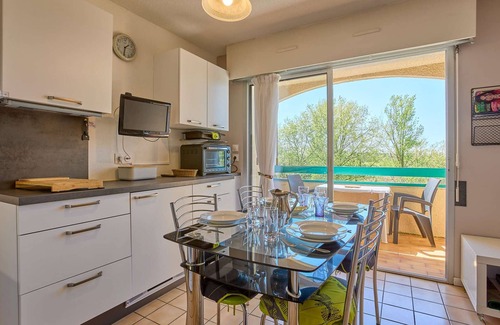 Barbotan-les-Thermes Apartment | Modern T1 bis with balcony, Wifi, 2 people