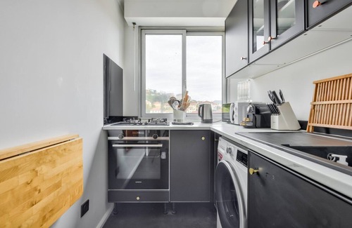 Saint-Sylvestre Apartment | Modern T2 with balcony overlooking the city in Haut Nice