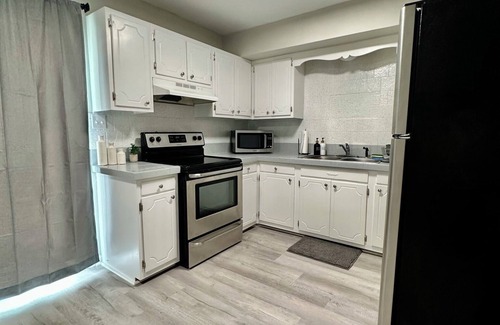 Gastonia Apartment | Modern Townhome w/Balcony Walk to FUSE Stadium