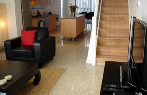 Adelaide Central Business District House | Modern townhouse in Adelaide City