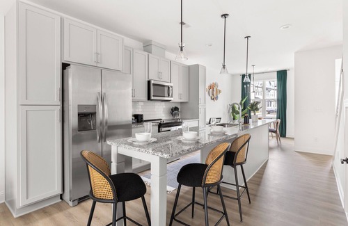 Northeast Raleigh House | Modern Upscale 4-bedroom condo in Raleigh!