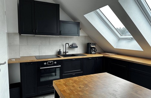 Ludwigsfelde Apartment | Modern vacation apartment - ideal for families and fitters