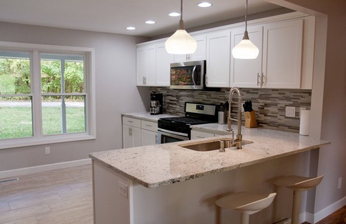 West Lafayette House | ‼️‼️ Modern Wooded Retreat ‼️‼️ 6min to Purdue