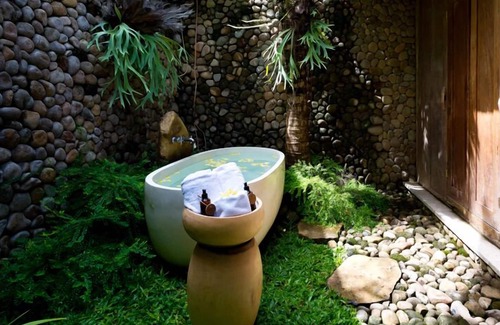 Babakan Cottage | Modern Wooden House in Canggu Resort