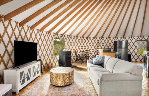 Wardensville House | Modern Yurt w River Access, Hot Tub, WiFi & Grill