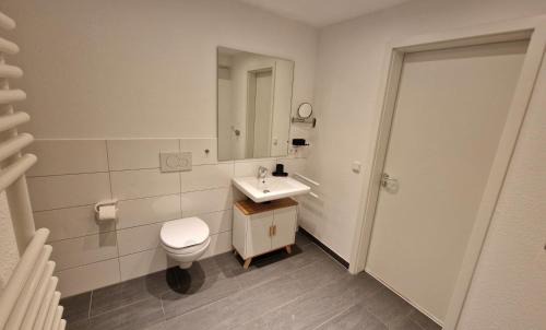 Werne Apartment | Moderne, barrierefreie Wohnung im Herzen der Stadt mit Parkplatz, WLAN und TV - Marta