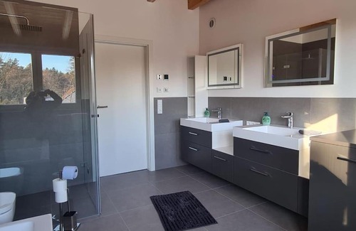 Burgthann Apartment | Moderne Ferienunterkunft/Wohnung