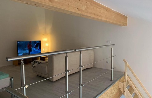 Ebersberg District Apartment | Moderne Maisonettewohnung/2 Zimmer/Küche/Bad #1