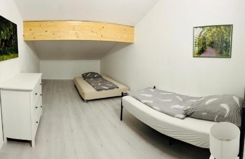 Ebersberg District Apartment | Moderne Maisonettewohnung/2 Zimmer/Küche/Bad #1