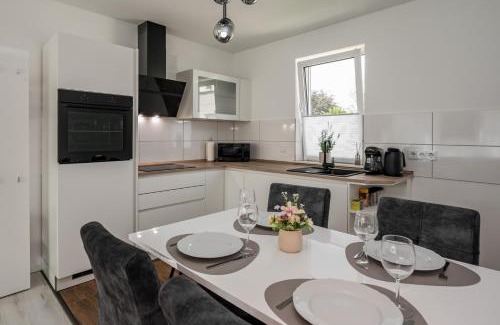 Bad Salzuflen Apartment | Moderne Wohnung mit Balkon - nahe Kurpark & Messezentrum