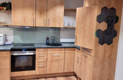 Maibrunn Apartment | Moderner Ferienhof mit Vielen Erholungsmöglichkeiten und Spielplatz