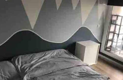 Sankt-Vith Apartment | Modernes Apartment im Stadtzentrum+ Blick auf den Balkon