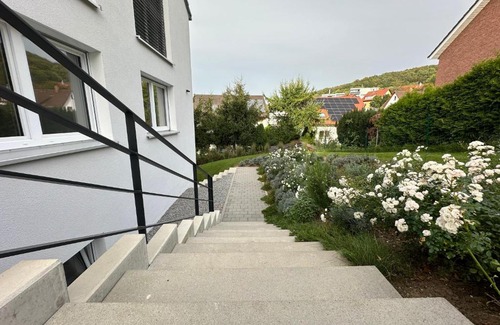 Wasseralfingen Apartment | Modernes Apartment mit eigener Terrasse & Garten