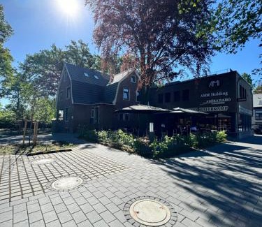 Osterholz Apartment | Modernes Apartment, voll eingerichtet inkl Parkplatz WLAN