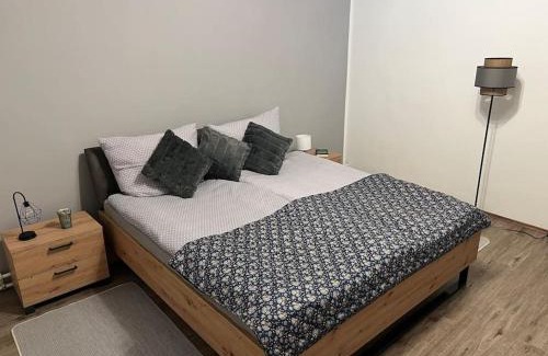 Amstetten Apartment | Modernes Haus nähe Schloss Ulmerfeld