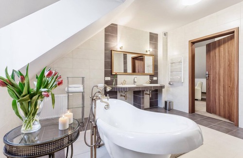 Gliwice Hotel | Modrzewiowy Dwor
