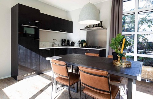 De Goorn Ski Chalet | ✓ Module Special at Park Westerkogge ✓ Holiday home for 4 people ✓ Located in Berkhout (North Holland) ✓ Waterfront holiday resort ✓ Book directly at the resort