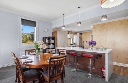 Moeraki House | Moeraki Beach Haven - Otago Beachfront Home
