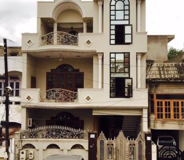 Taj Ganj House | Mohini Home Stay