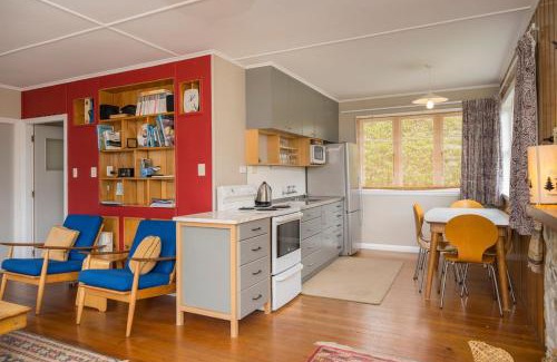 Pakawau House | Mohuaiti - Golden Bay Holiday Home