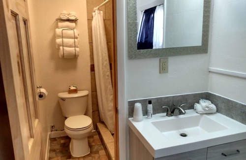 Bluff Hotel | Mokee Motel