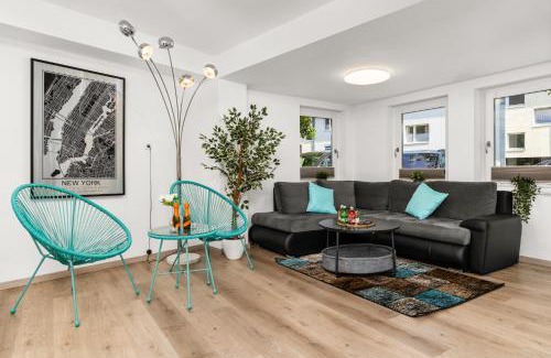 Grundschottel Apartment | MOLA Apartments-Ferienwohnung für 5 Personen-separater Eingang-Gratis Parkplatz-Terrasse-Grill-Highspeed WLAN-auch für Langzeit geeignet
