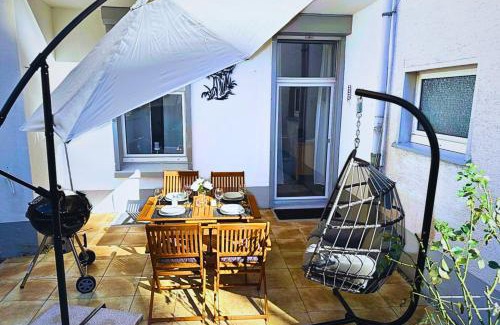Iserlohn Apartment | MOLA Apartments-Stilvolle Altstadtwohnung- Seilersee-5 Personen-Terrasse-Grill-Gratis WLAN