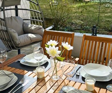 Iserlohn Apartment | MOLA Apartments-Stilvolle Altstadtwohnung- Seilersee-5 Personen-Terrasse-Grill-Gratis WLAN