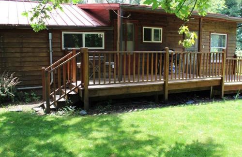Molalla House | Molalla River Cottage