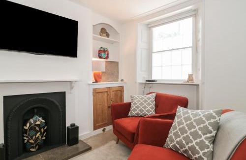 Dorchester House | Mollys Cottage