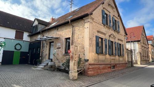 Maikammer Apartment | MOMAI 1891- moderne Ferienwohnung