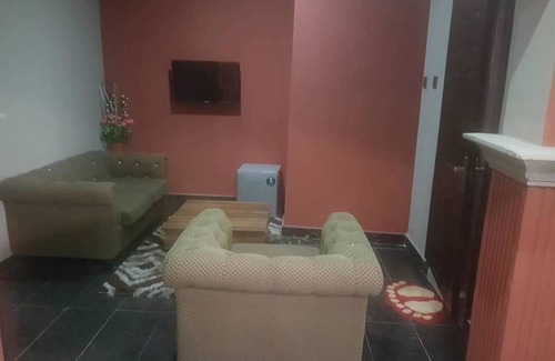 Epetu Hotel | Momak 6 Hotel & Suites