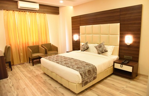 Alambagh Hotel | Moments