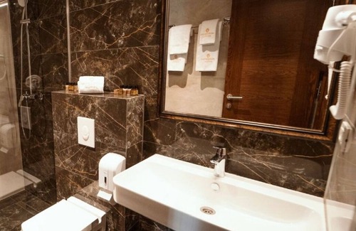 Prizren Hotel | Monarch Hotel