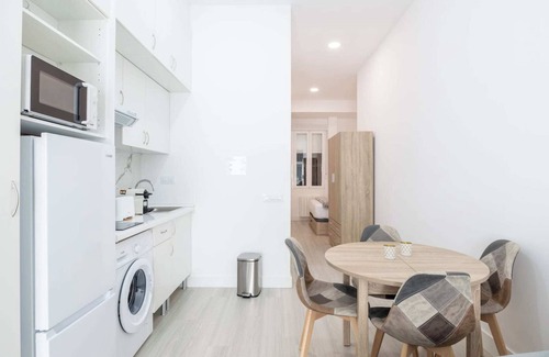Gaztambide Apartment | Moncloa apartment, with optional parking