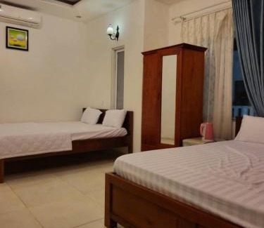 Ba Keo Hotel | MONDAY Hotel