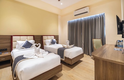 Amalapuram Hotel | Monday Hotels Amalapuram Heights