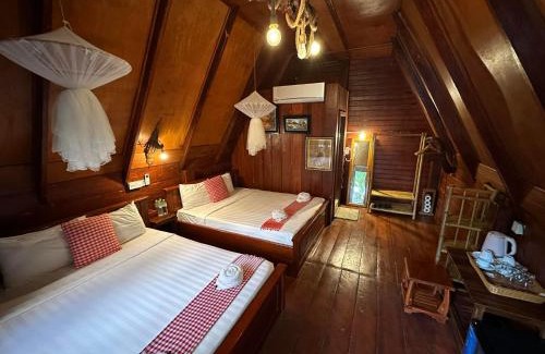 Sen Monorom House | Mondulkiri Pizza Bungalows