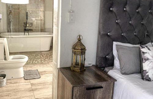 Marble Hall House | Monet Guesthouse