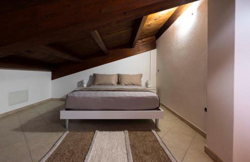 Santa Giusta House | Monicas Place