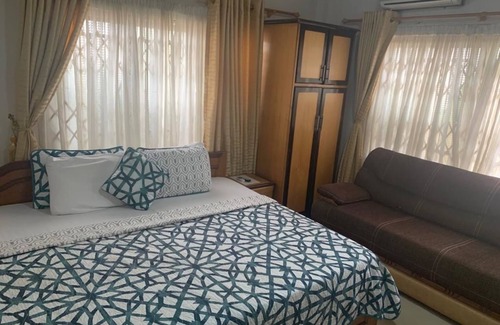 Obuasi Hotel | Monipee Hotel