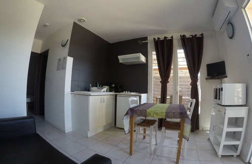 Brouzet-les-Ales Hotel | Mont Bouquet Lodge