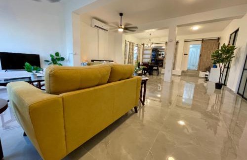 Isabel II Apartment | Mont Résidence offering a Loft and 3 Bedroom Apartment steps from the ferry