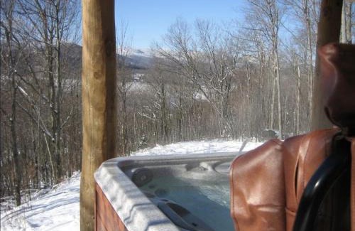 Lac Superieur Village Ski Chalet | Mont-Tremblant Mountain View Chalet