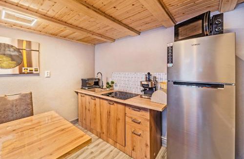 Avram Iancu Cabin | Montain Wild Chalet with Wooden Hot Tub