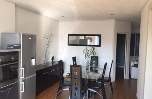 Montalieu-Vercieu Apartment | MONTALIEU SEJOUR Appartement les orchidées, 4 pers