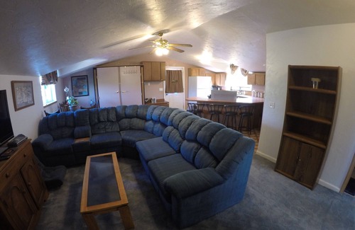 Florence Apartment | Montana Mountain Majesty BnB nDiscounts for longer stay NEW