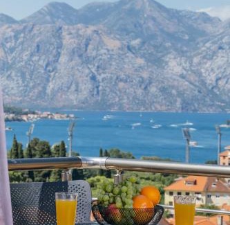 Skaljari Apartment | Monte Bay Apartments