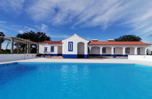 Foros de Vale de Figueira Villa | Monte Cores do Vale - Villa com piscina privada