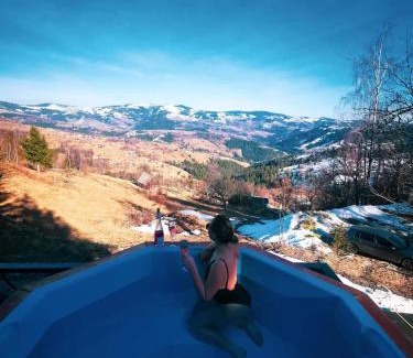 Horea Ski Chalet | Montesse Chalet- La noi la munte